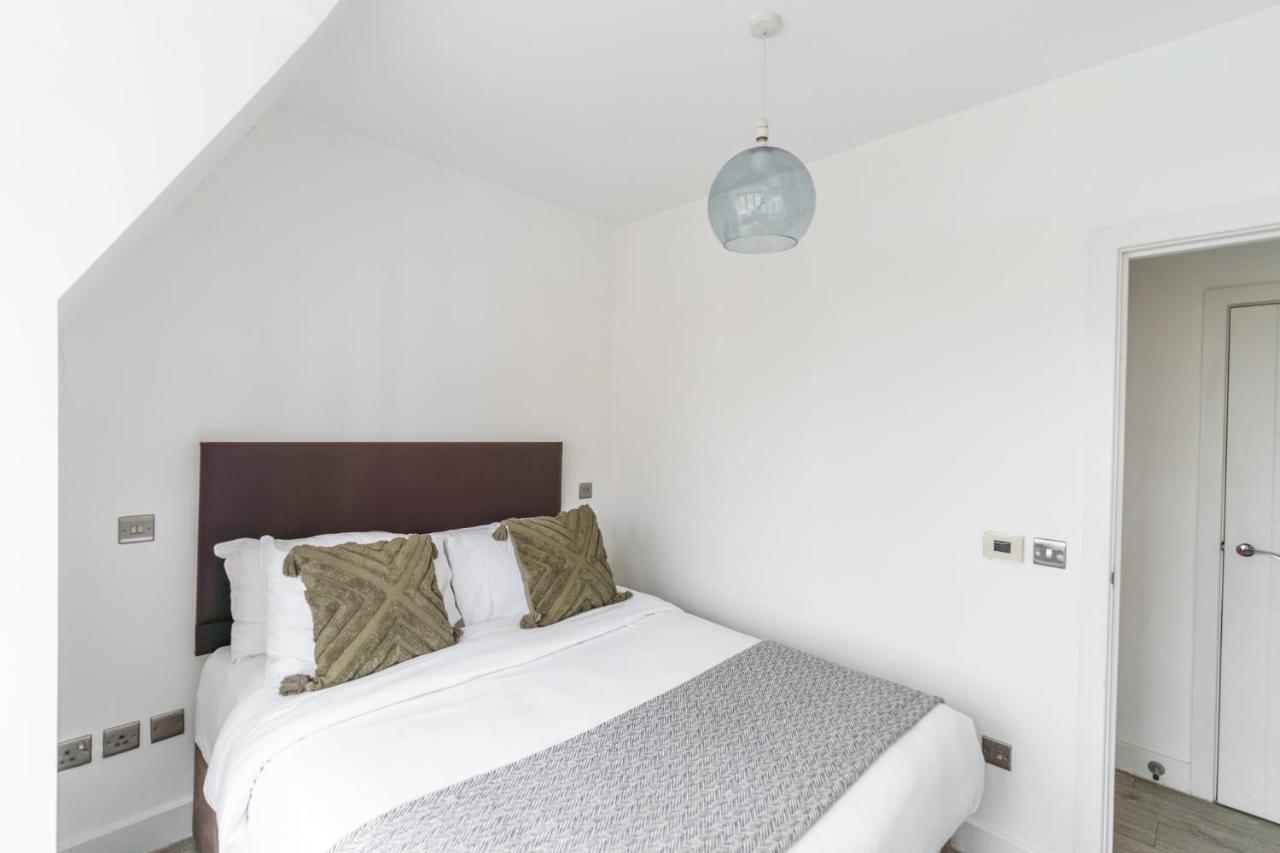 Top Floor Apartment High Street Kensington London Ngoại thất bức ảnh